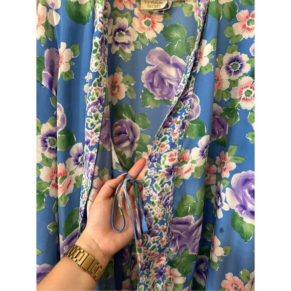 Victoria’s Secret Gold Label Floral Cottage Sexy Robe | One Size - Picture 4 of 9